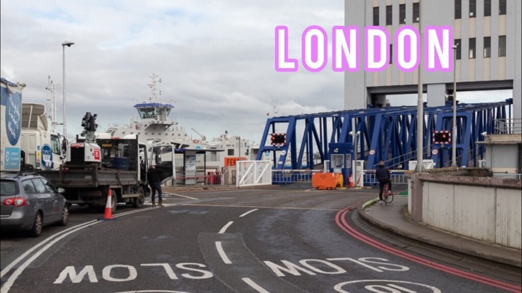 WOOLWICH FERRY TOUR